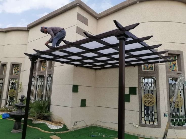 مظلات لكسان شفاف